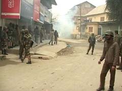 Locals, Security Personnel Clash in Nowgam After Death of Civilians in Army Firing in Jammu and Kashmir