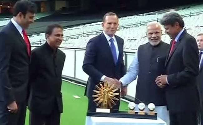 PMs Narendra Modi and Tony Abbott Connect Over Cricket