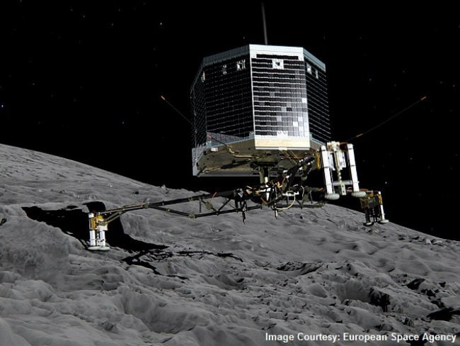 Comet Probe 'Sniffed' Organic Molecules: Early Data