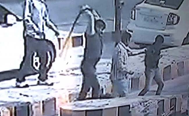Caught on Camera: Samajwadi Party MLA's Supporters Thrash Toll Plaza Employees