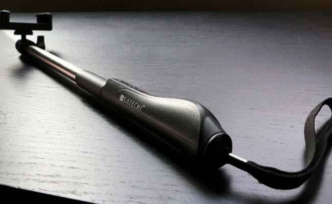 US Photo Studio Releases Selfie Stick Etiquette Rules