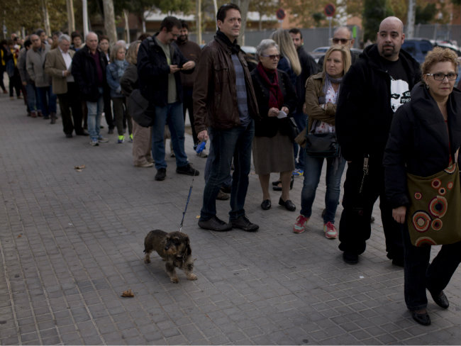 Catalonia Weighs Early Election After Symbolic Independence Vote