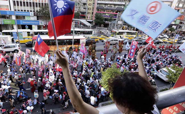 Doctor Takes on Gun Victim He Saved in Taiwan Vote Drama