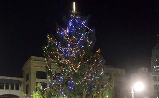 This Town's 'Ugly' Christmas Tree Prompts Public Outcry 