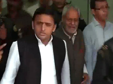 PM Modi Nominates Akhilesh Yadav Who Does Not Comment