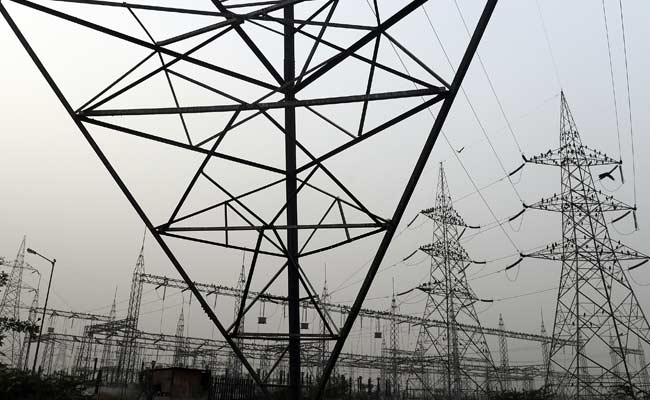 AAP Questions 'Silence' of BJP, Congress After No Power Hike Announcement in Delhi