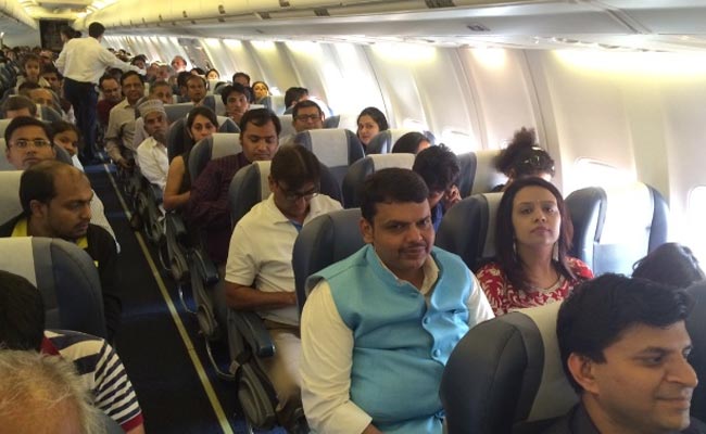 Maharashtra Chief Minister Devendra Fadnavis Flies Economy Class to Nagpur