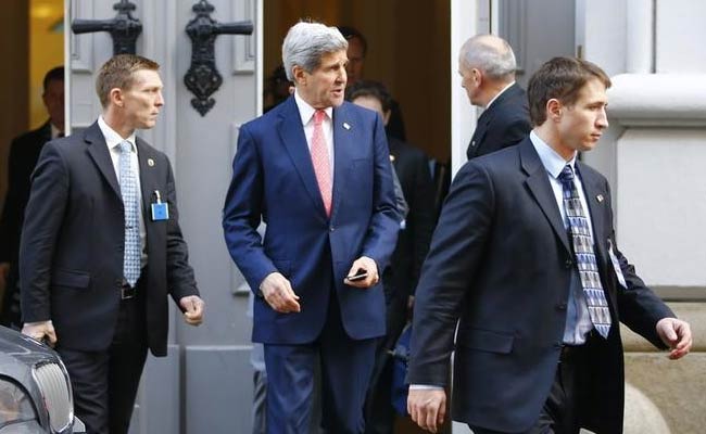 Iran, Powers Set to Miss Nuclear Talks Deadline, Seek Extension