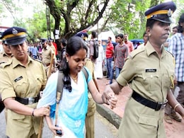 Kiss of Love Facebook Page Vanished, Say Organisers Kiss of Love Facebook Page Vanished, Say Organisers