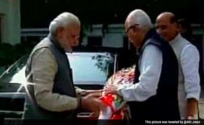 LK Advani Turns 87; PM Modi Conveys Birthday Greetings