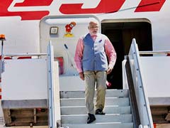 PM's Plane Made to Wait at Myanmar Airport for 92 Minutes