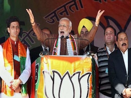 PM Modi Promises Kashmiris He Will Fulfil Vajpayee's 'Dream' PM Modi Promises Kashmiris He Will Fulfil Vajpayee's 'Dream'