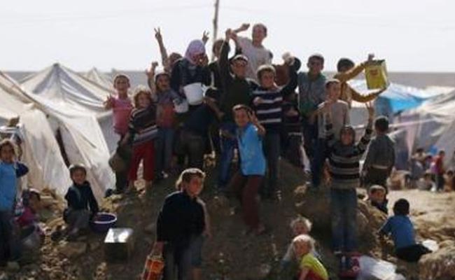 Doors Closing for Syrians Seeking Refuge Abroad: Humanitarian Agencies