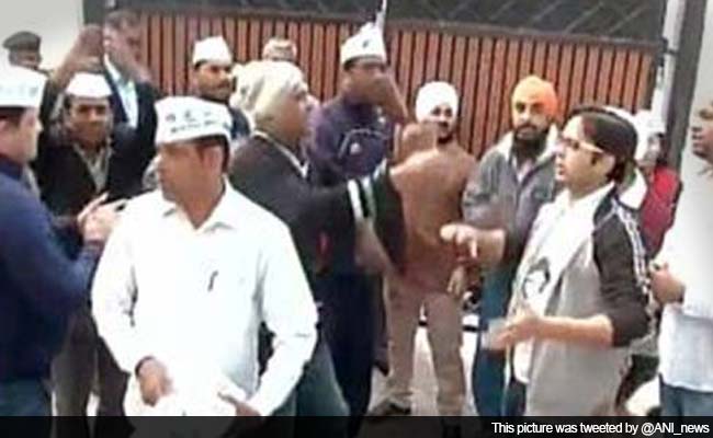 AAP, Congress Activists Protest in Delhi Over Uber Driver Rape Case