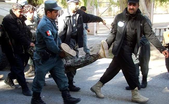 Afghan Insurgents Storm Bank in South, Killing 10