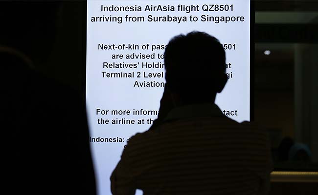 Indonesia Seeks US Help to Find Missing AirAsia Plane 