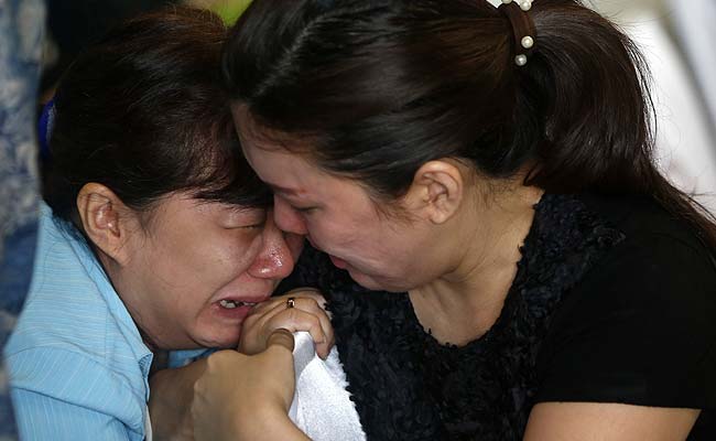 AirAsia Plane Likely 'At Bottom of Sea': Indonesia Search Chief