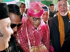 Bangladesh President Arrives in Kolkata