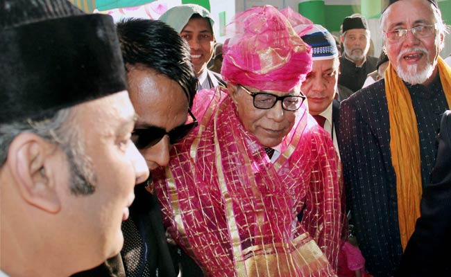 Bengal Governor Raises Key Issues With Bangladesh President