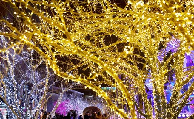 Christmas in China, With Saxophones, Smurfs and Steam Trains