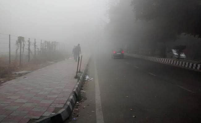 Foggy Friday Morning in Delhi Delays 61 Trains