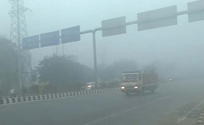 Delhi Freezes at 2.6 Degrees; 55 Flights and 70 Trains Affected Due to Low Visibility