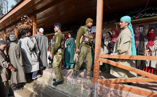 Braving Firing Threat, LoC Residents Go to Vote