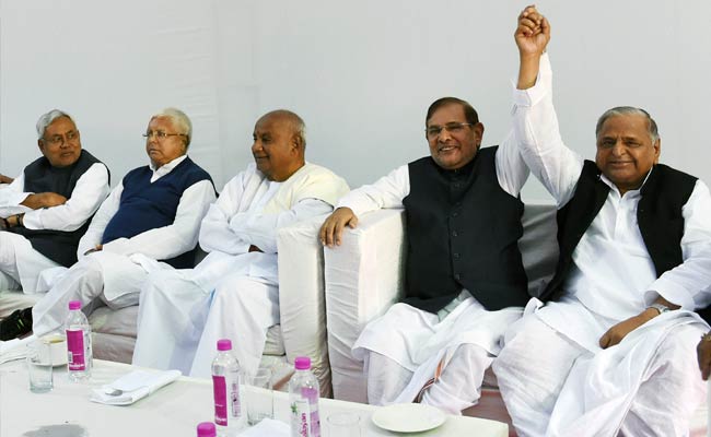 Mulayam Singh Yadav To Lead Merger of 'Janata Parivar' Parties Vs BJP