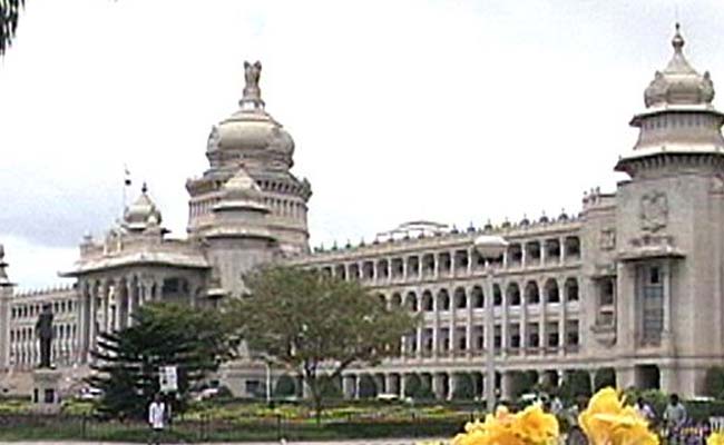 Karnataka Legislators Give Themselves a Hefty Hike