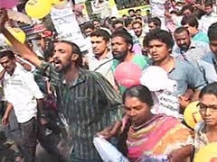 Kozhikode: Police Take Kiss of Love Protestors Into Custody