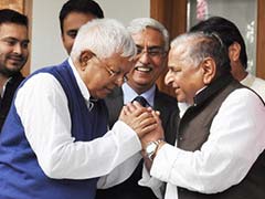 Lalu Prasad to Announce Seat Sharing for Samajwadi Party in Bihar Polls Today