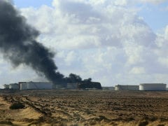 Oil Tanks in Libya Terminal Ablaze After Firefight
