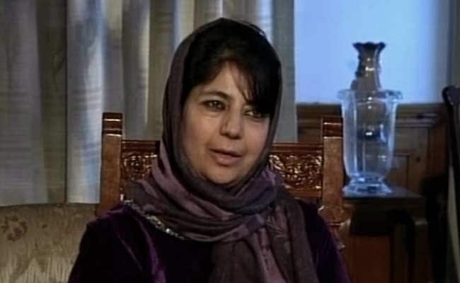 PDP's Mehbooba Mufti Meets Governor NN Vohra Over J&K Government Formation