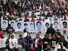 Thousands Protest in Mexico City Over Missing Students