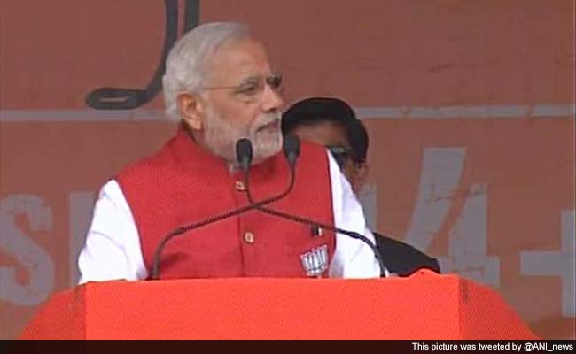 PM Modi Attacks Congress, National Conference in Kashmir, Asks People to Punish Offenders