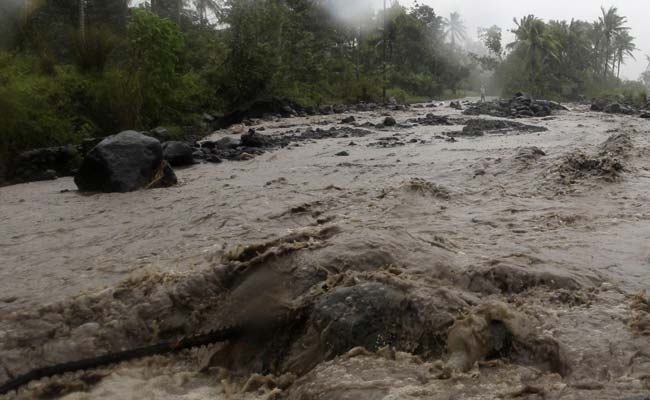 Relief in Philippines As Typhoon Crawls West; 4 Dead