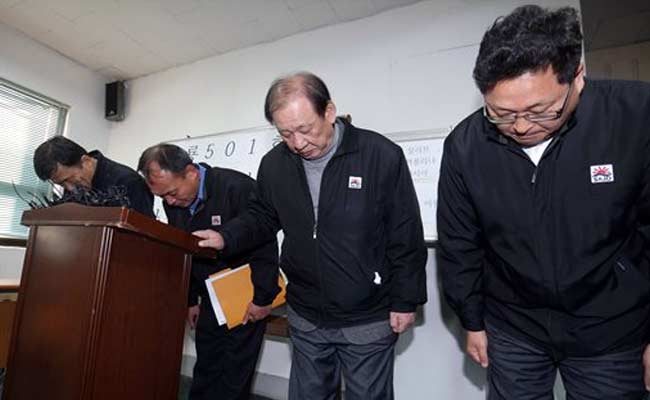 6 More Bodies Recovered Near Sunken South Korean Ship 