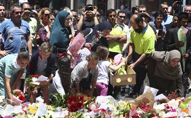 Sea of Flowers As Australia Mourns Siege Hostages