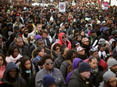 Thousands Rally in US Over Police Killings