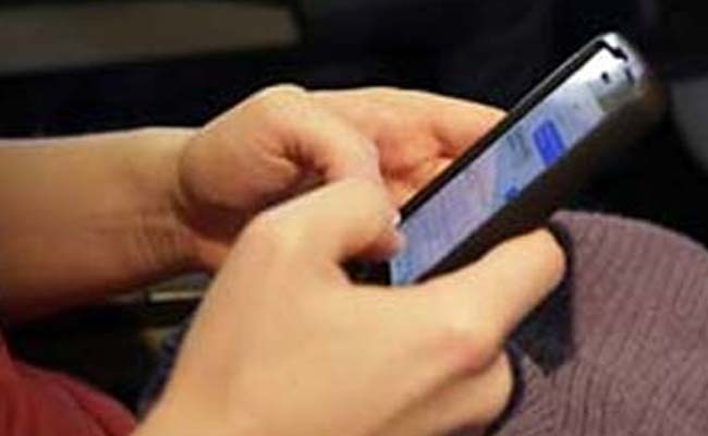 Telephone Connections in India Cross 100 Crore Mark