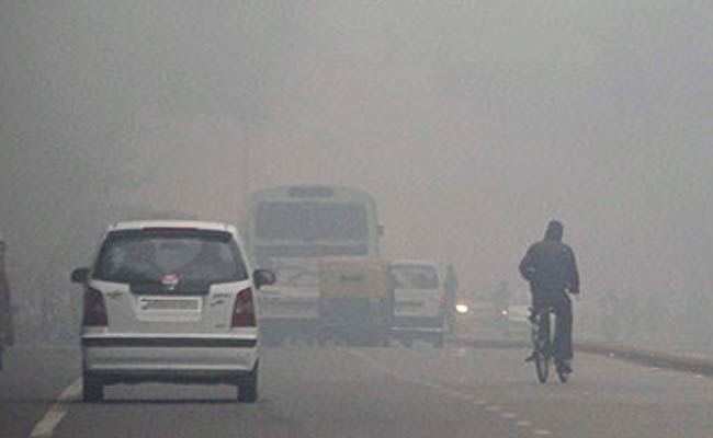 Delhi Witnesses Chilly Day; Light Rains Likely Tomorrow