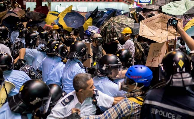 Hong Kong Leader Declares Occupy Protest 'Over' as Last Site Cleared