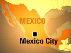 16 Killed in Mexico Bus-Train Collision: Official