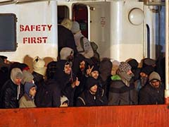 4 Migrants Found Dead on Packed Cargo Ship Brought to Italy