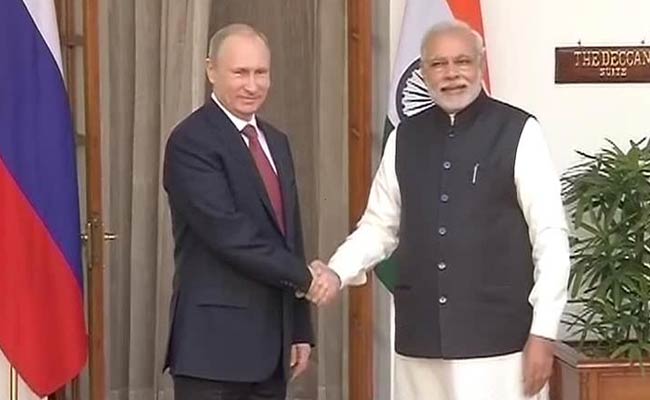 Crimean Leader in New Delhi During Vladimir Putin's Visit