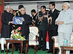PM Narendra Modi, President Pranab Mukherjee Laud Maritime Force on Navy Day