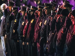 New York Mayor Calls for Pause in Protests After Police Killings New York Mayor Calls for Pause in Protests After Police Killings