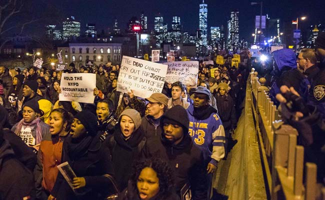 Thousands March in Continuing Protests Over Garner Case