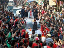 Jammu and Kashmir: Political Parties Continue With Campaigning Despite Attacks Jammu and Kashmir: Political Parties Continue With Campaigning Despite Attacks