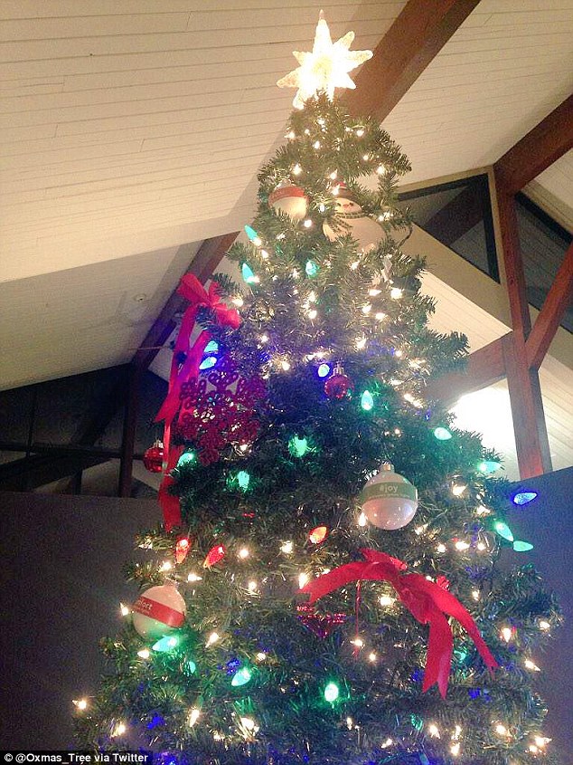 The Fairylights on This Christmas Tree Are Controlled by Tweets